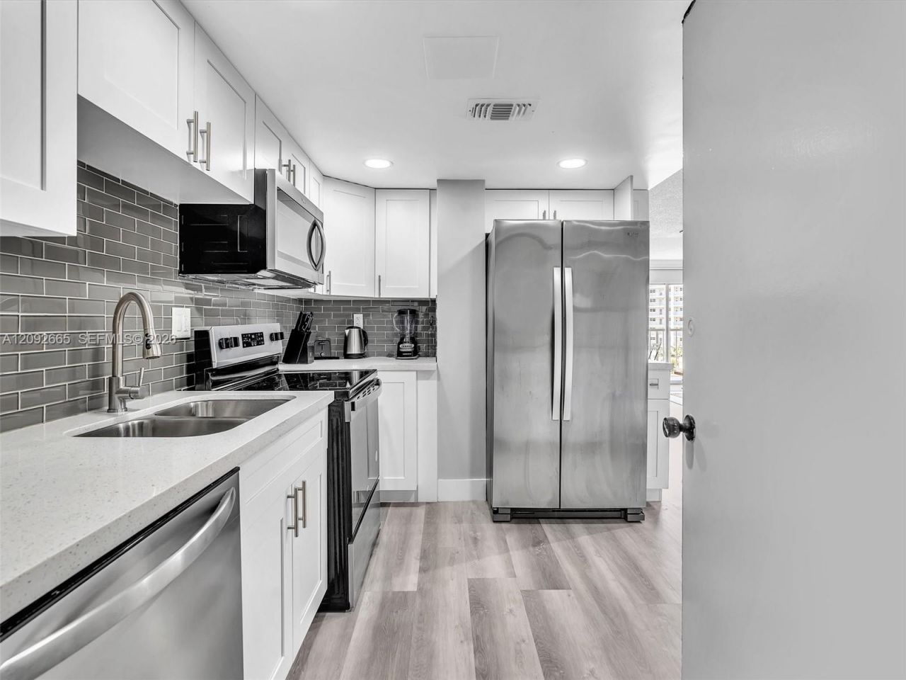 200 178th Dr, Unit 510, Sunny Isles Beach, FL 33160 Photo