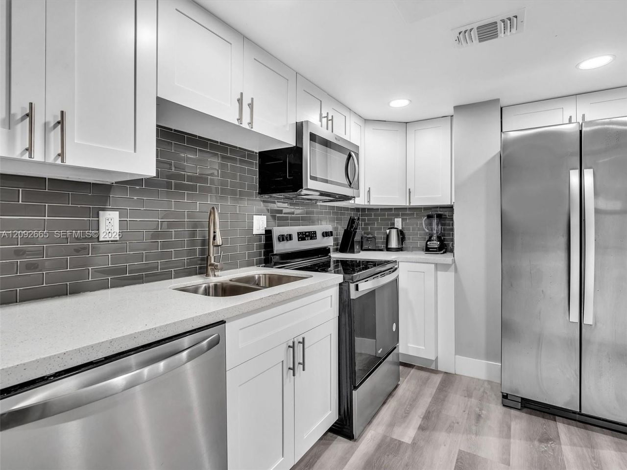 200 178th Dr, Unit 510, Sunny Isles Beach, FL 33160 Photo