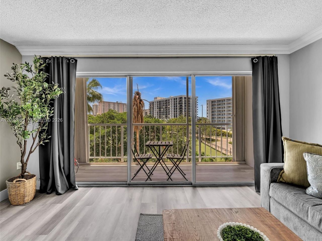 200 178th Dr, Unit 510, Sunny Isles Beach, FL 33160 Photo