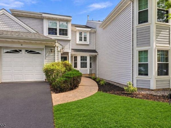 11 Vreeland Ct, Sayreville, NJ 08872
