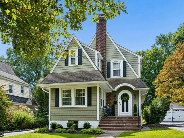 19 Fairview Ave, Glen Rock, NJ 07452
