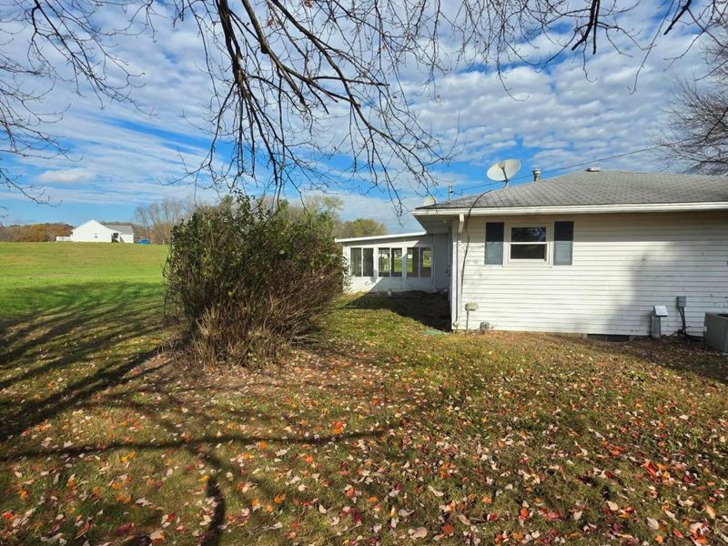 3187 Licking Valley Road NE, Newark, OH 43055 Photo 5