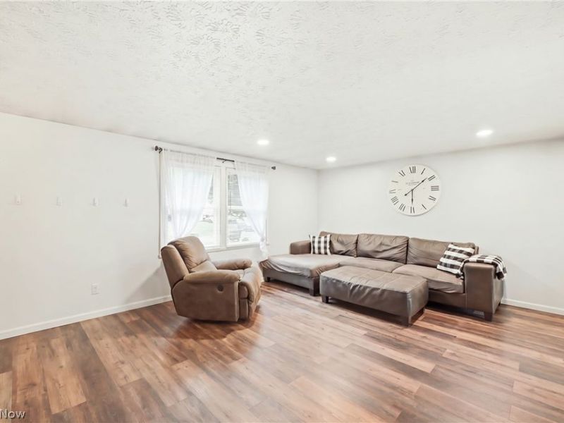 7794 Castle Rock, Warren, OH 44484 Photo 9