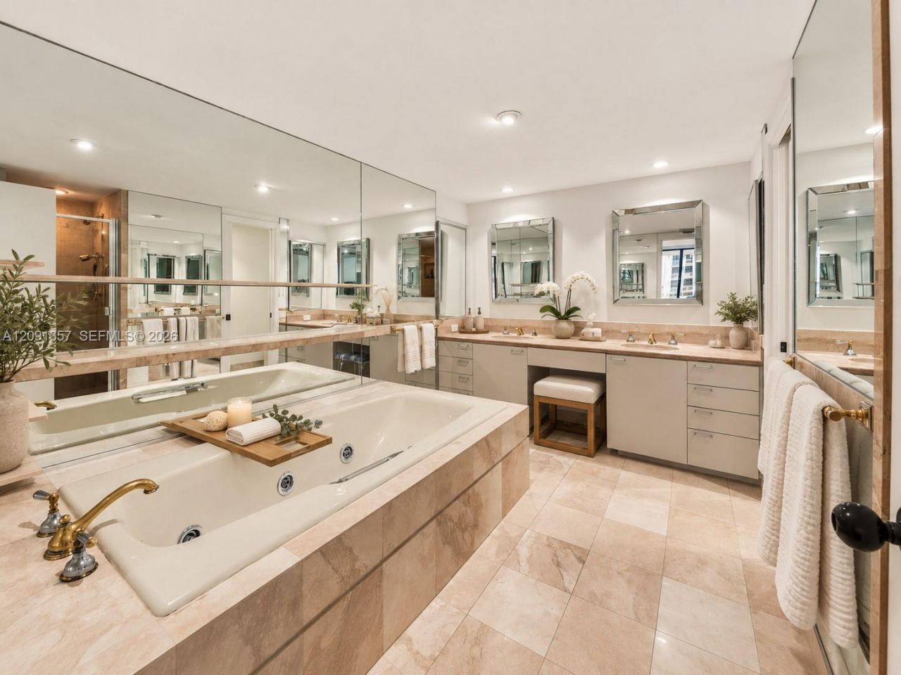 2 Grove Isle Dr , Unit B609, Miami, FL 33133 Photo