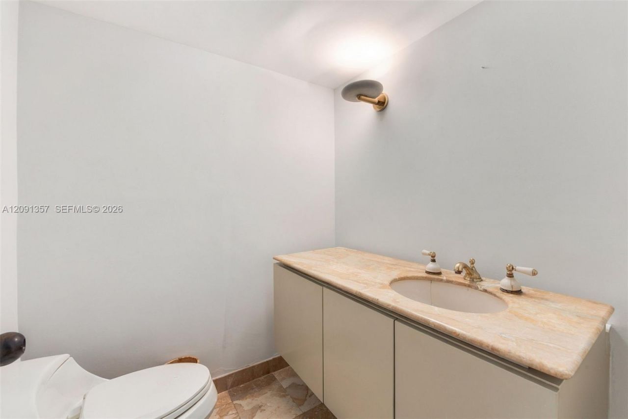 2 Grove Isle Dr , Unit B609, Miami, FL 33133 Photo