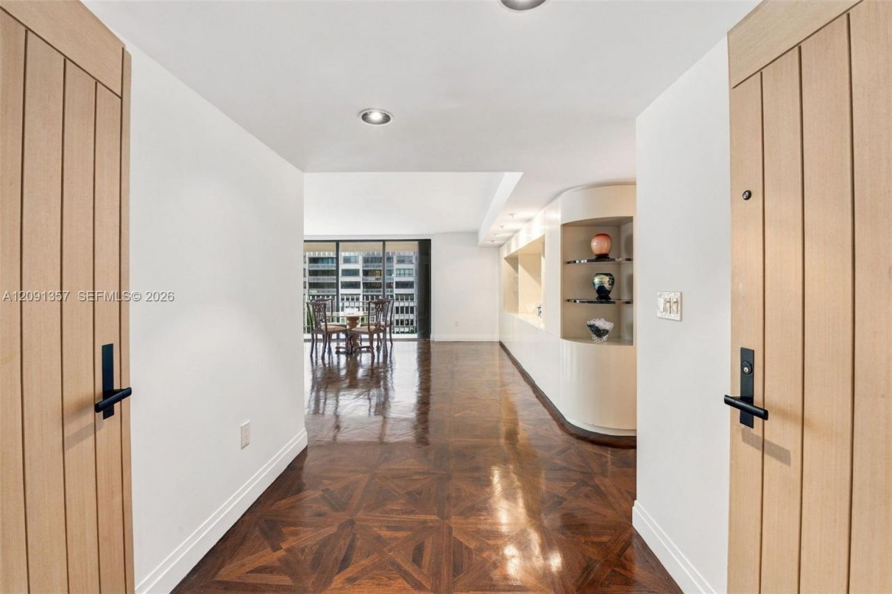 2 Grove Isle Dr , Unit B609, Miami, FL 33133 Photo