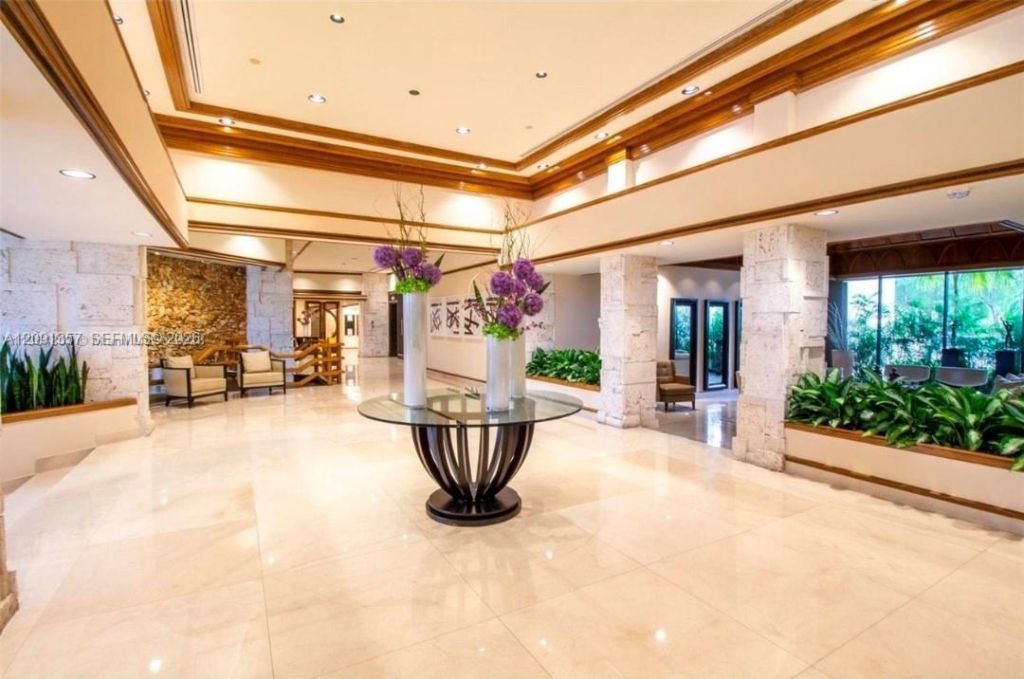 2 Grove Isle Dr , Unit B609, Miami, FL 33133 Photo