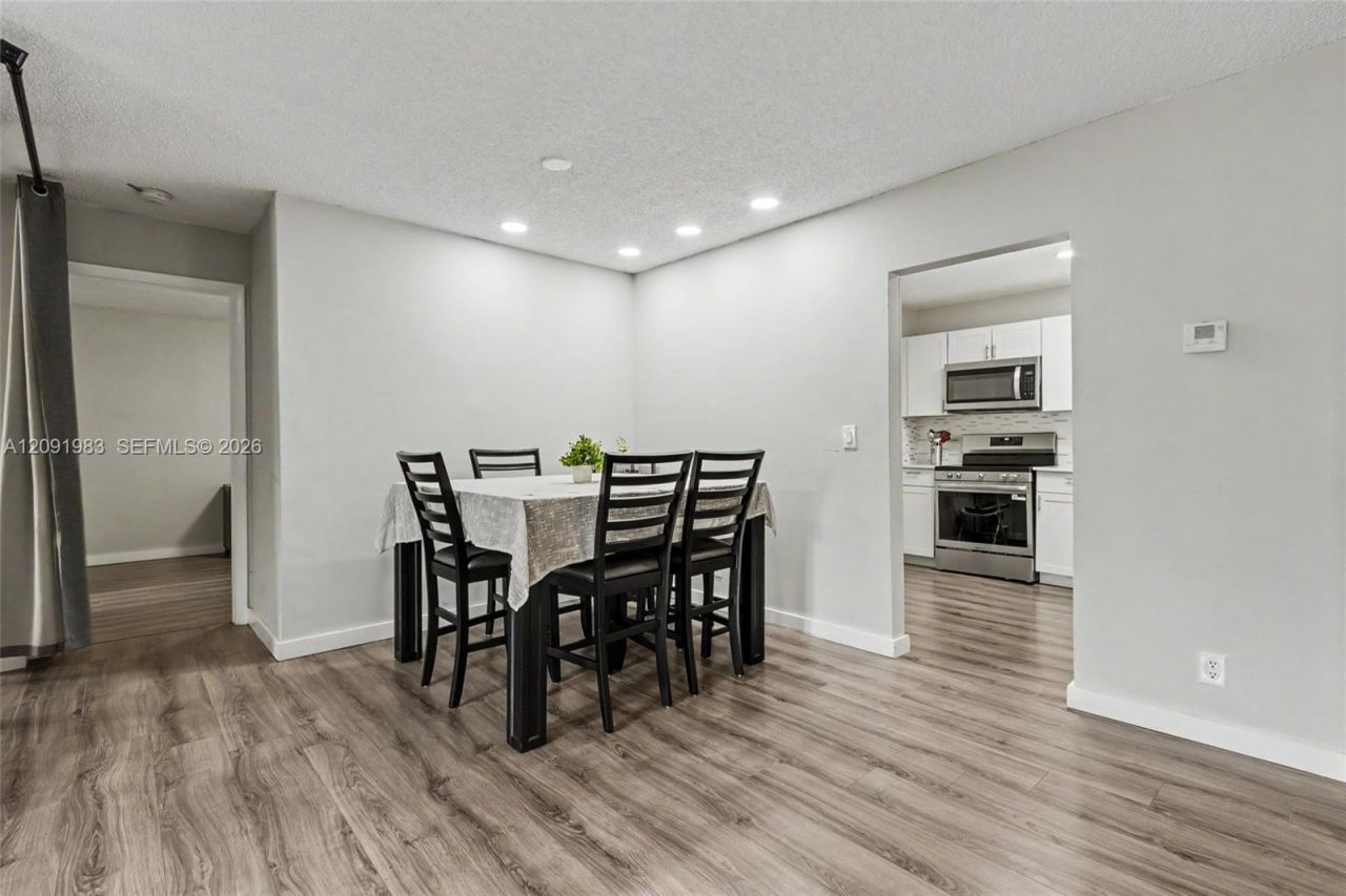 4161 S Carambola Cir S , Unit 2158, Coconut Creek, FL 33066 Photo