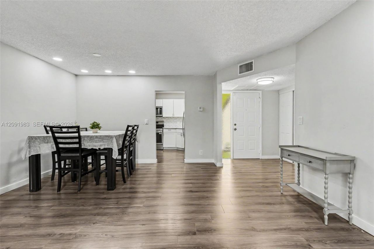 4161 S Carambola Cir S , Unit 2158, Coconut Creek, FL 33066 Photo