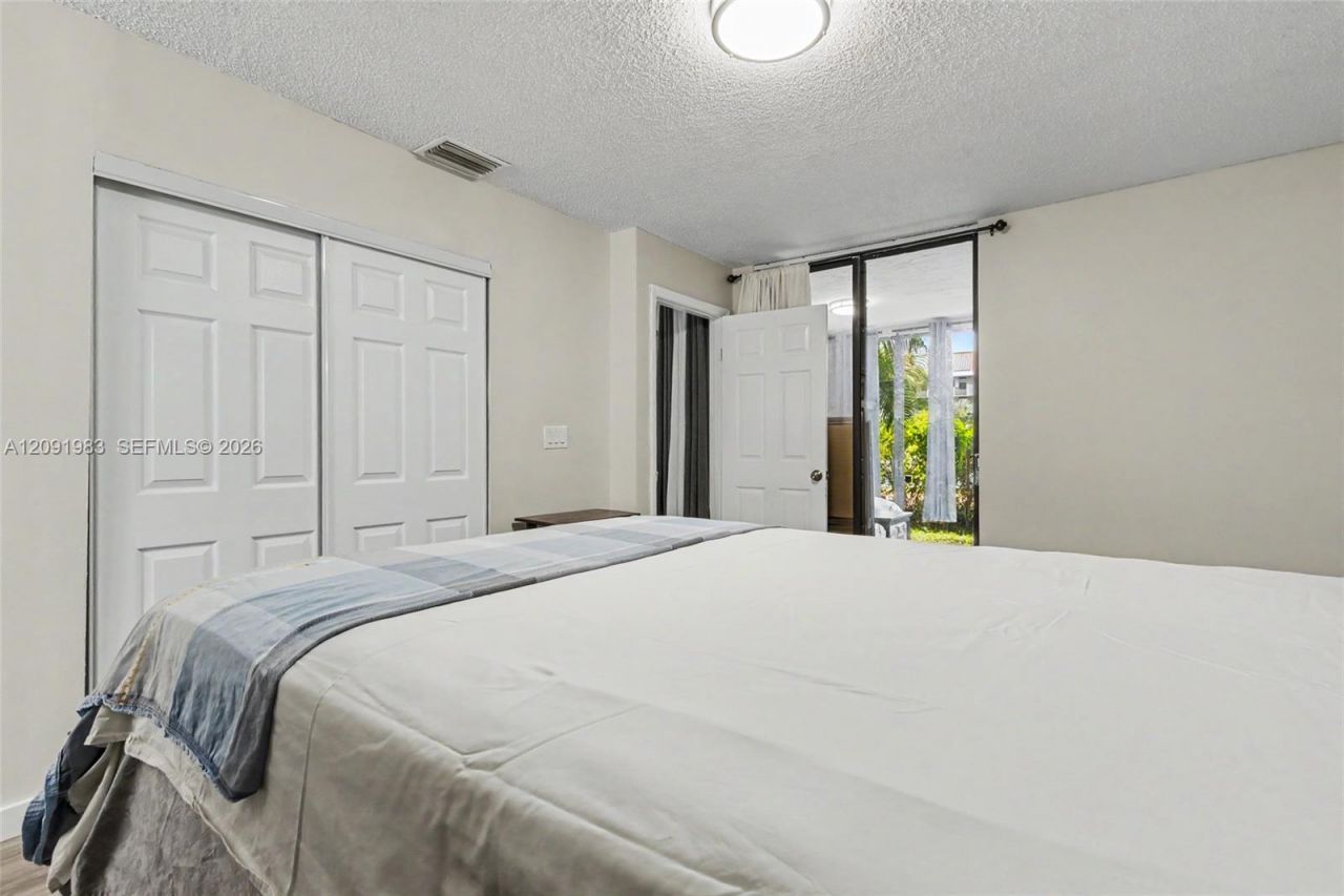 4161 S Carambola Cir S , Unit 2158, Coconut Creek, FL 33066 Photo