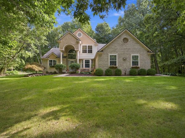 6490 Stillwater Drive, Chelsea, MI 48118