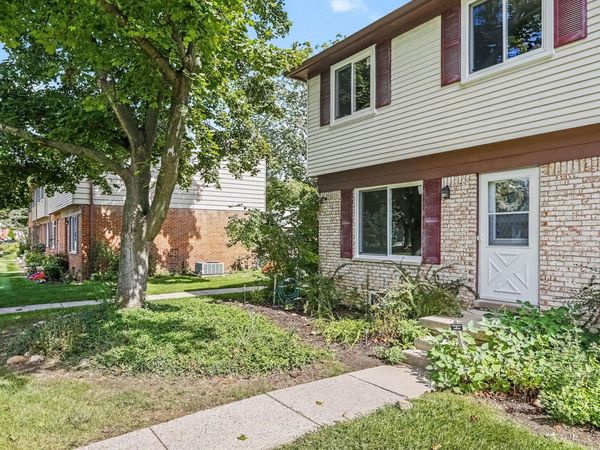 197 Sheffield Drive, Saline, MI 48176