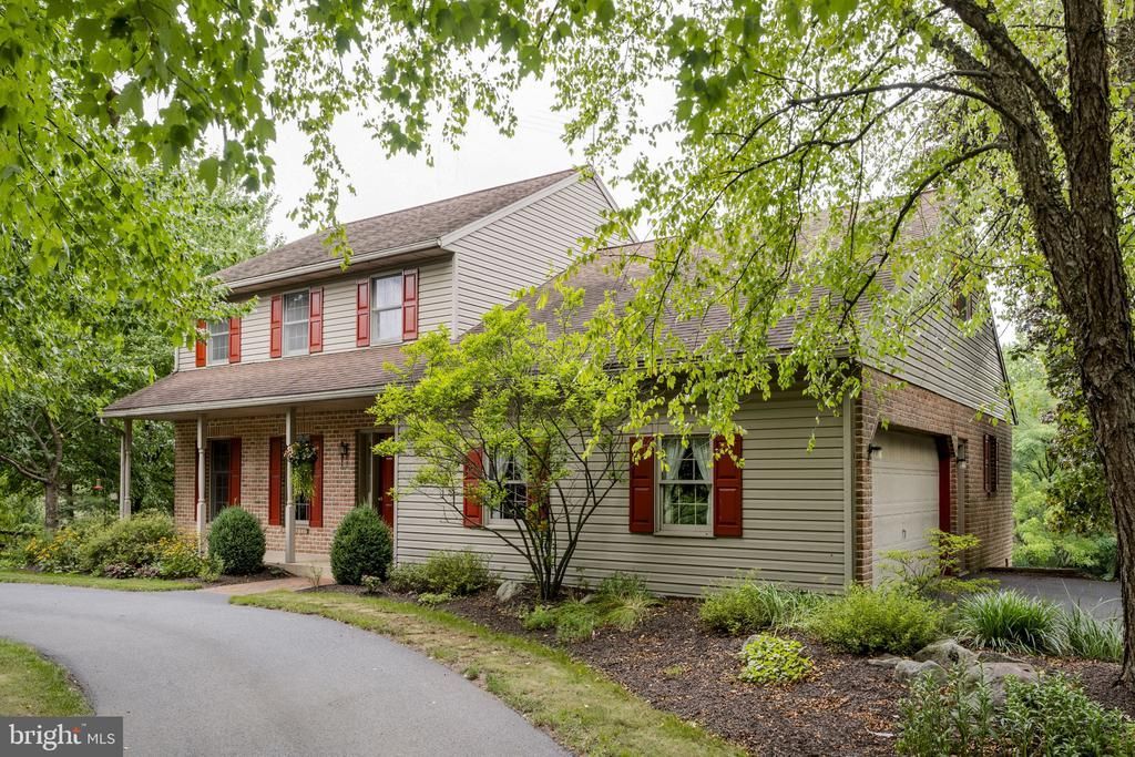 25 ANDREW DRIVE , MOHNTON, PA 19540