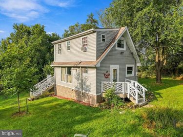 274 GRANNY SMITH ROAD, LINDEN, VA 22642