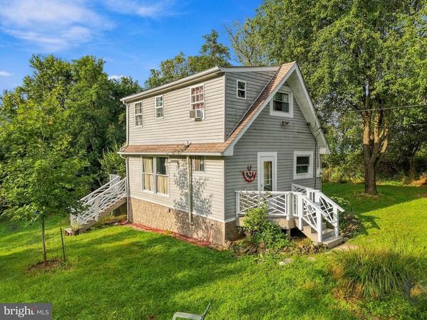274 GRANNY SMITH ROAD, LINDEN, VA 22642