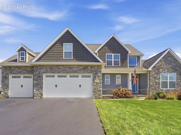 24950 Saddle Horn Drive, Perrysburg, OH 43551