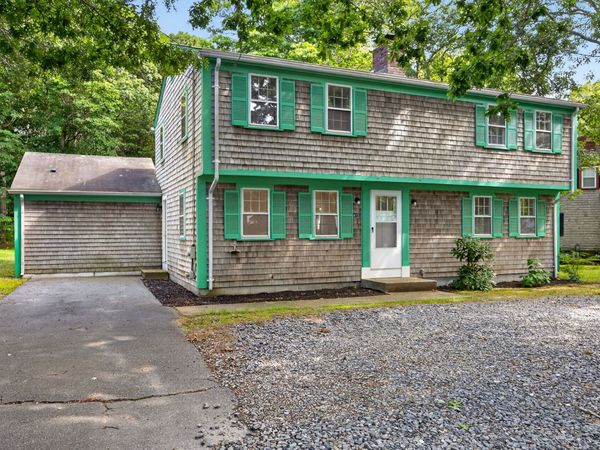 41 Old School House Road, Barnstable, MA 02672
