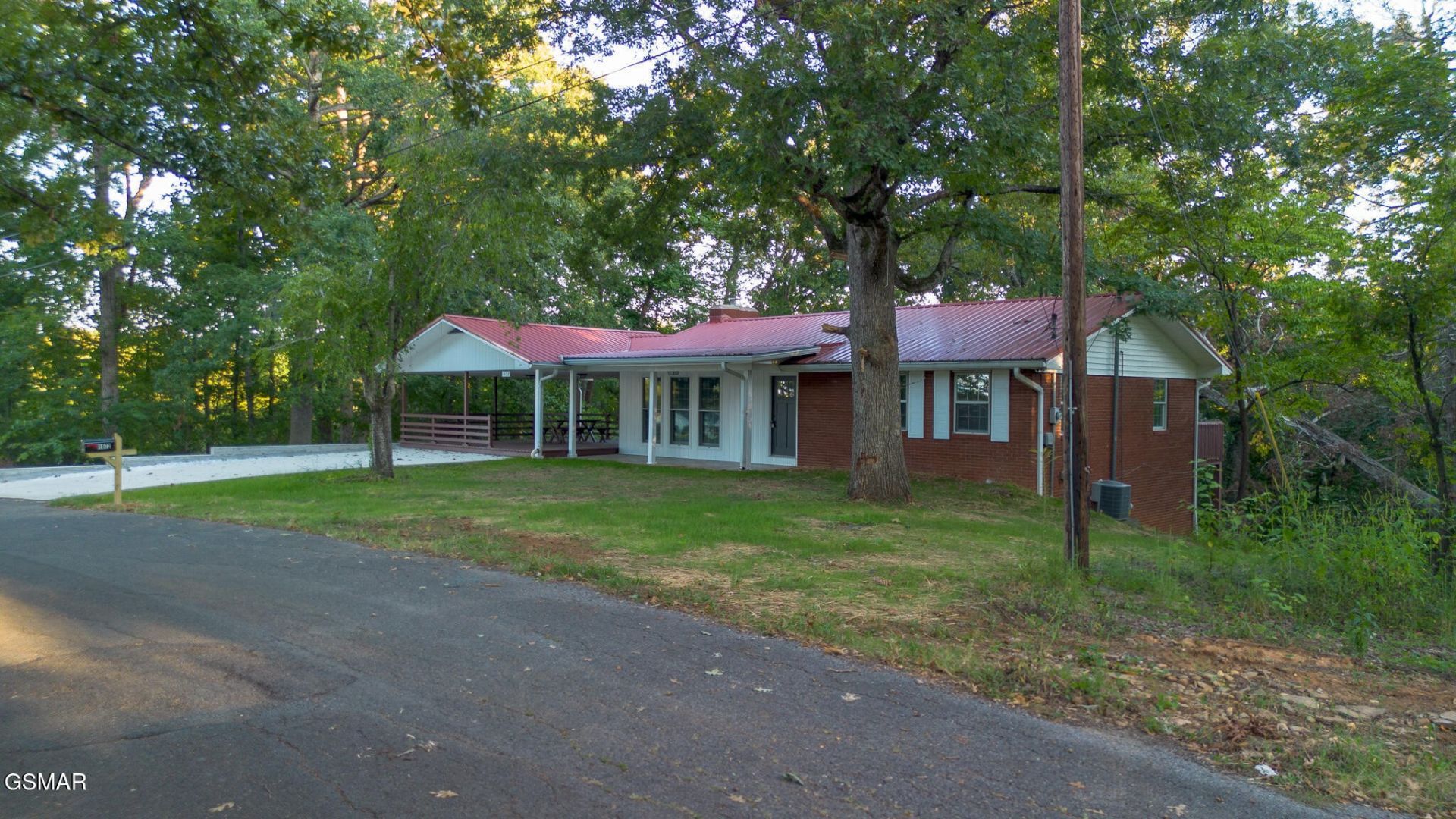 1072 Sunset Circle, Newport, TN 37821 Main Photo