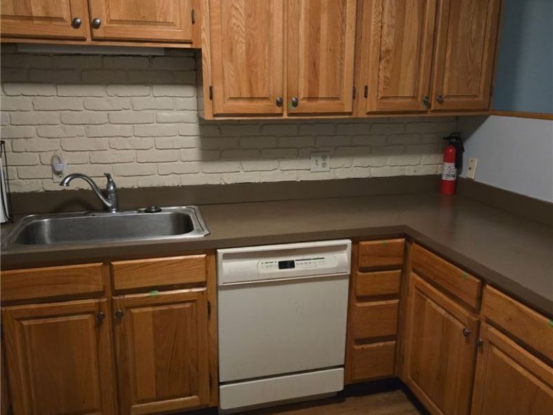 4705 Mayfield Road, Unit E, South Euclid, OH 44121 Photo 8