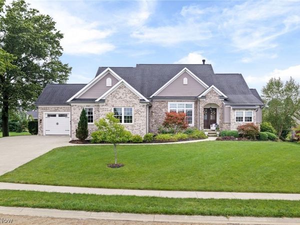 8934 Clubview Street NW, Massillon, OH 44646