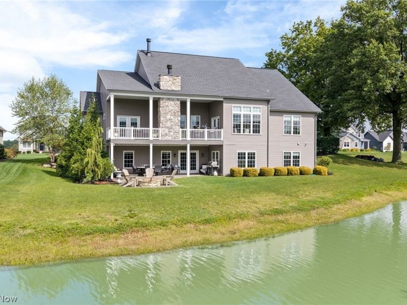 8934 Clubview Street NW, Massillon, OH 44646 Photo 3