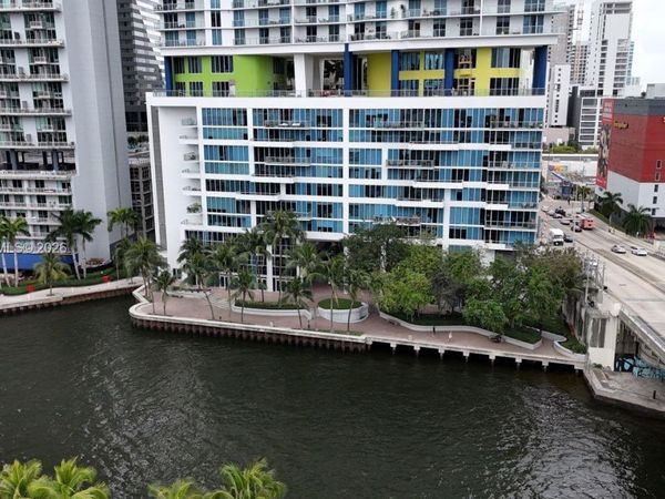 175 SW 7th St , Miami, FL 33130