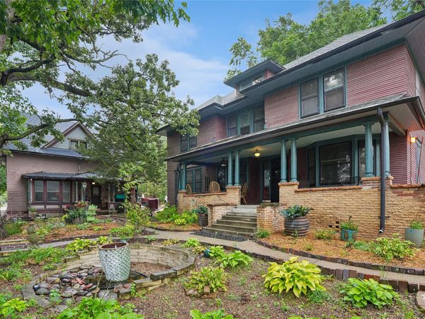 1701 Woodland Avenue, Des Moines, IA 50309