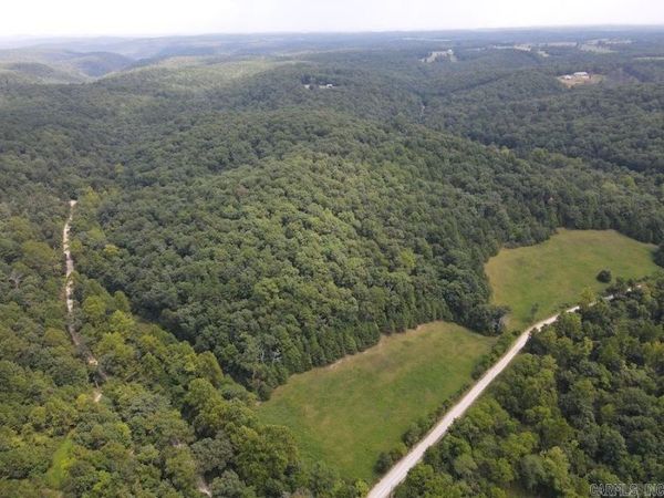 CR 3002 , Yellville, AR 72687