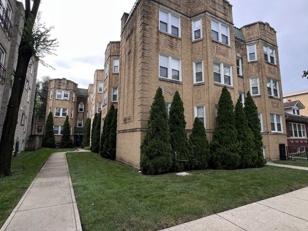 6508 N Richmond Street , Unit 1B, Chicago, IL 60645