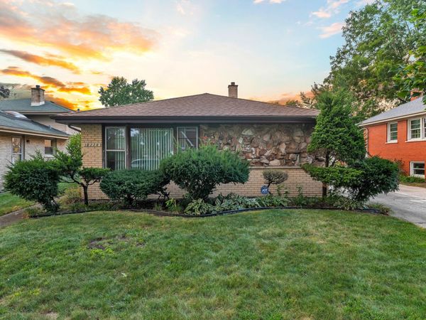 10220 S Kostner Avenue , Oak Lawn, IL 60453