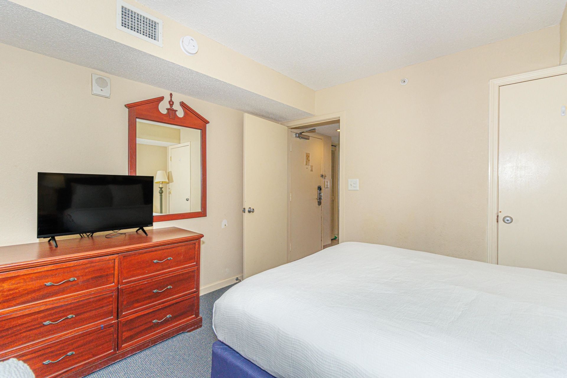 1702 N Ocean Blvd. Photo 22