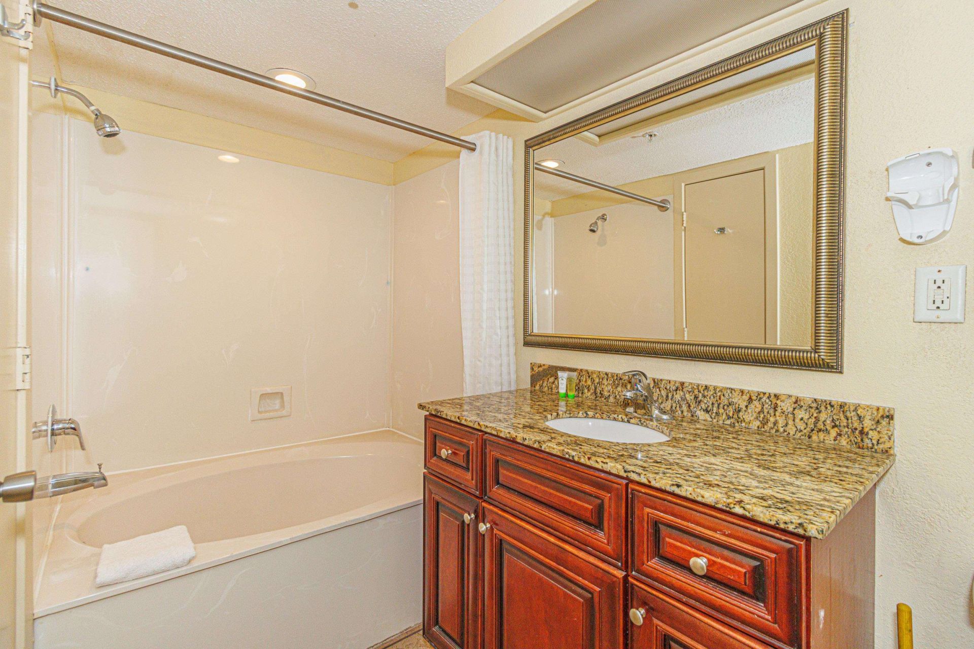 1702 N Ocean Blvd. Photo 24