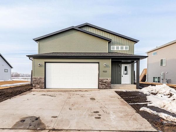 1519 Keystone Circle NE, Dilworth, MN 56529