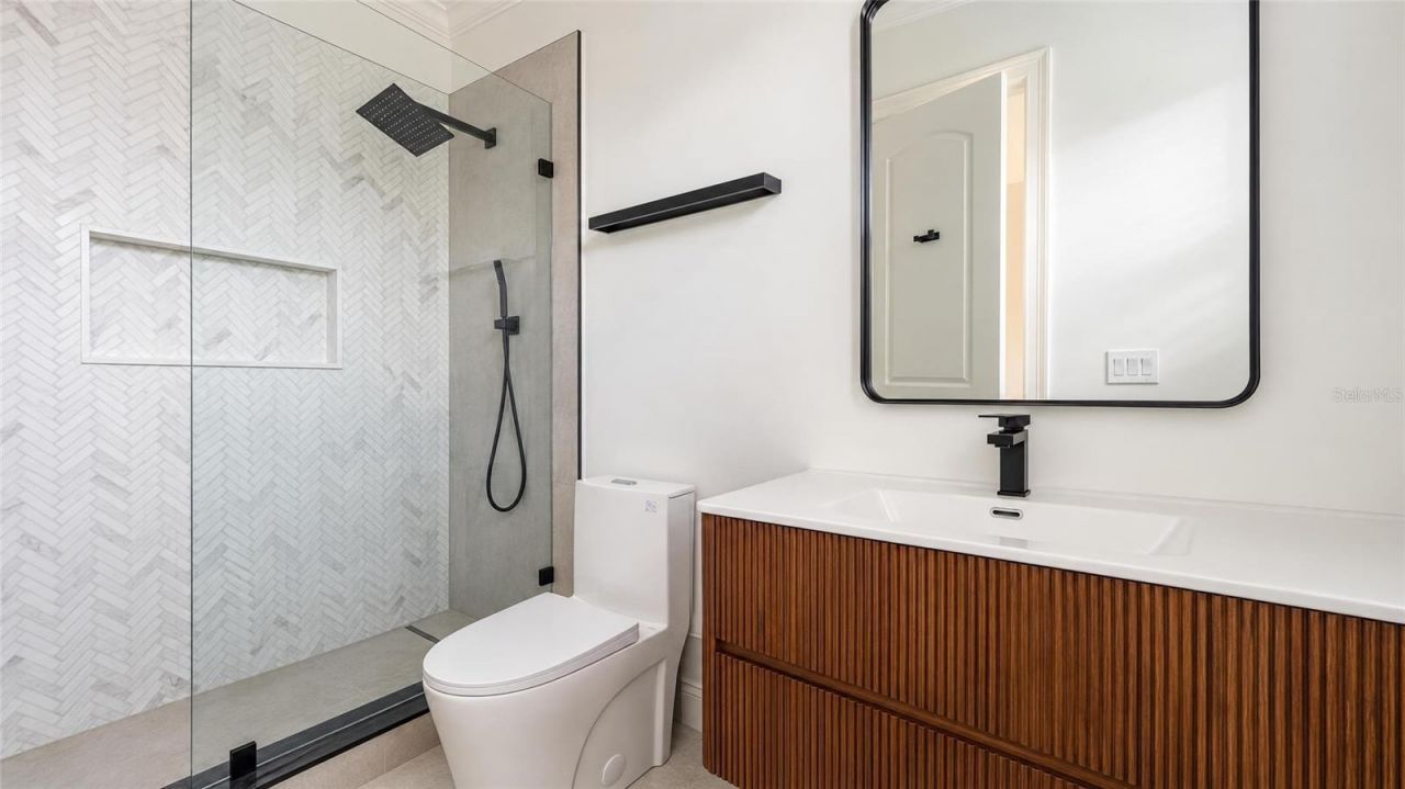 9343 Tibet Pointe Circle, Windermere, FL 34786 Photo