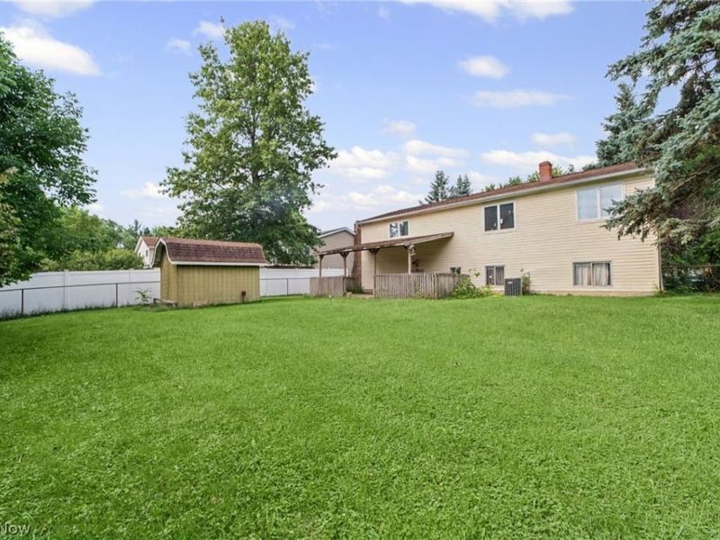 461 Delaware Drive, Brunswick, OH 44212 Photo 4