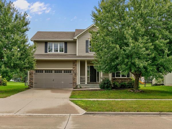 226 S 82nd Street , West Des Moines, IA 50266