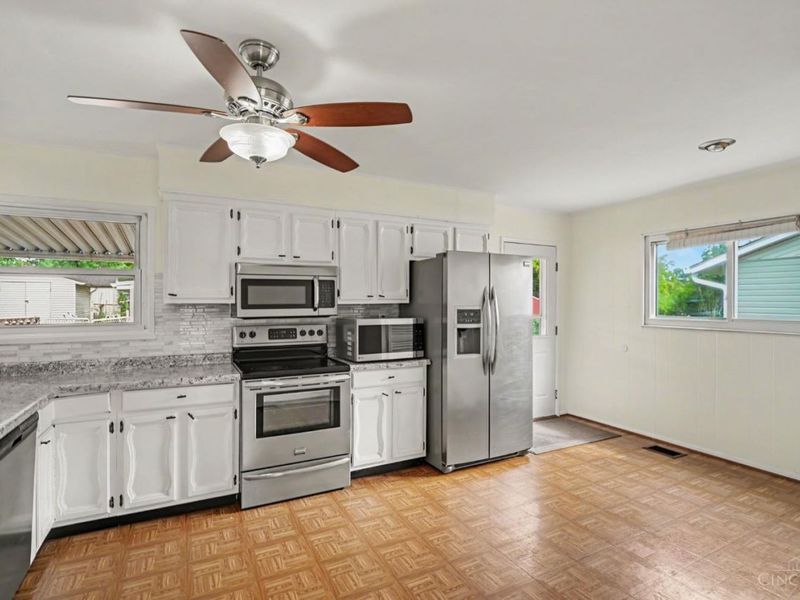 1012 Bellwood Drive, Loveland, OH 45140 Photo 8