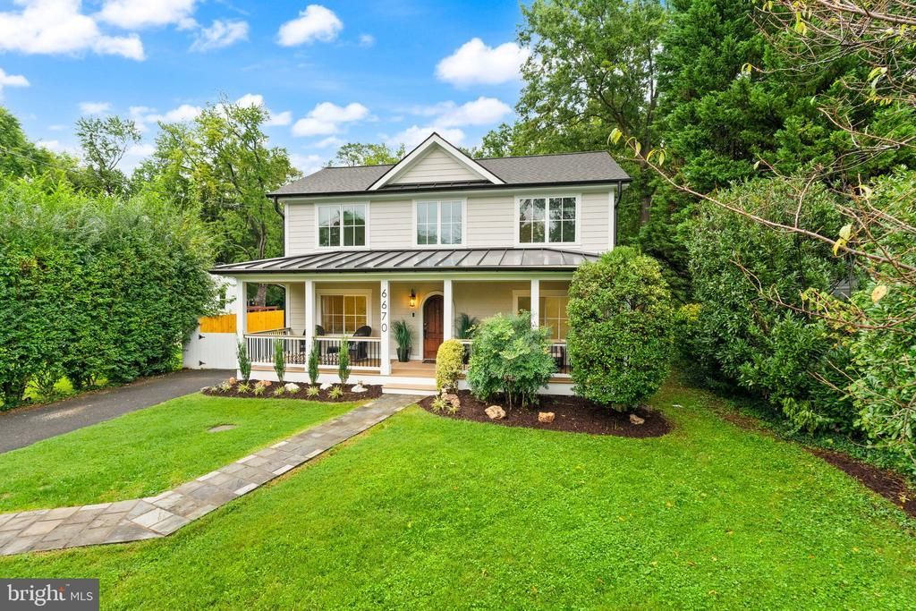 6670 Barrett Road, Falls Church, VA 22042 Main Photo