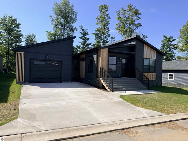 1420 New Horizons Trail, Traverse City, MI 49686