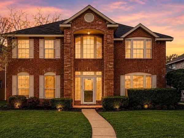 2829 Panorama Drive, Carrollton, TX 75007