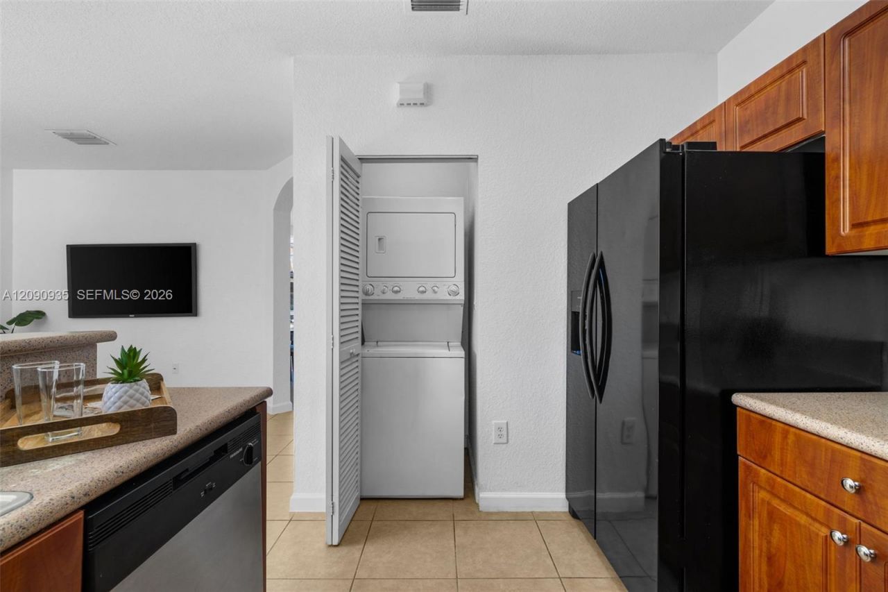 9143 SW 227th St, Unit 6, Cutler Bay, FL 33190 Photo