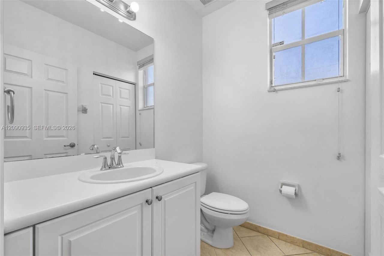 9143 SW 227th St, Unit 6, Cutler Bay, FL 33190 Photo