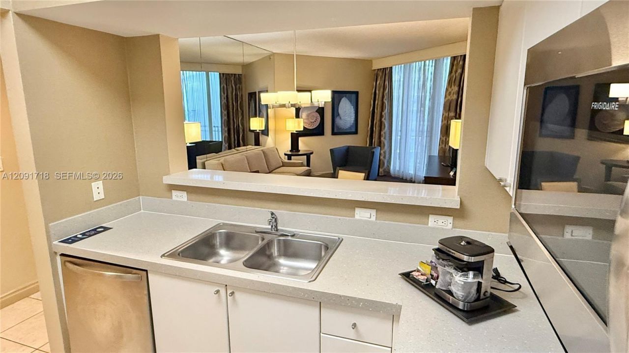 17375 Collins Ave , Unit 2607, Sunny Isles Beach, FL 33160 Photo