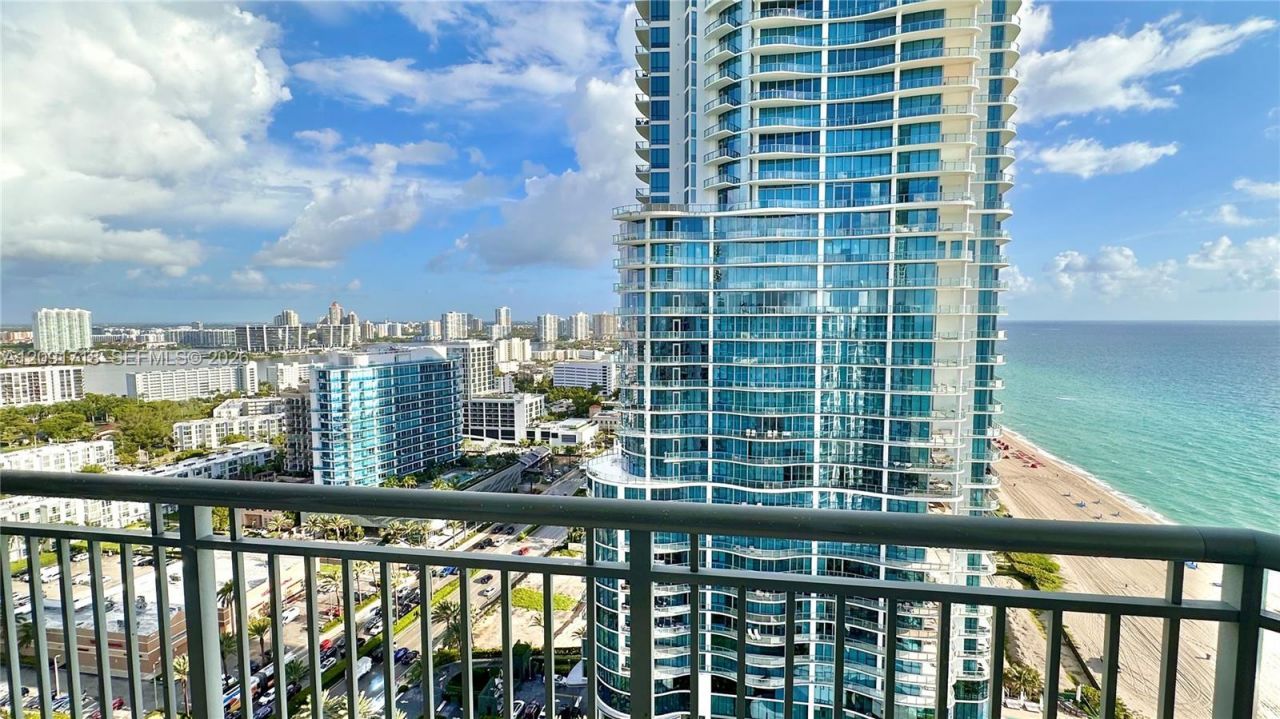17375 Collins Ave , Unit 2607, Sunny Isles Beach, FL 33160 Photo
