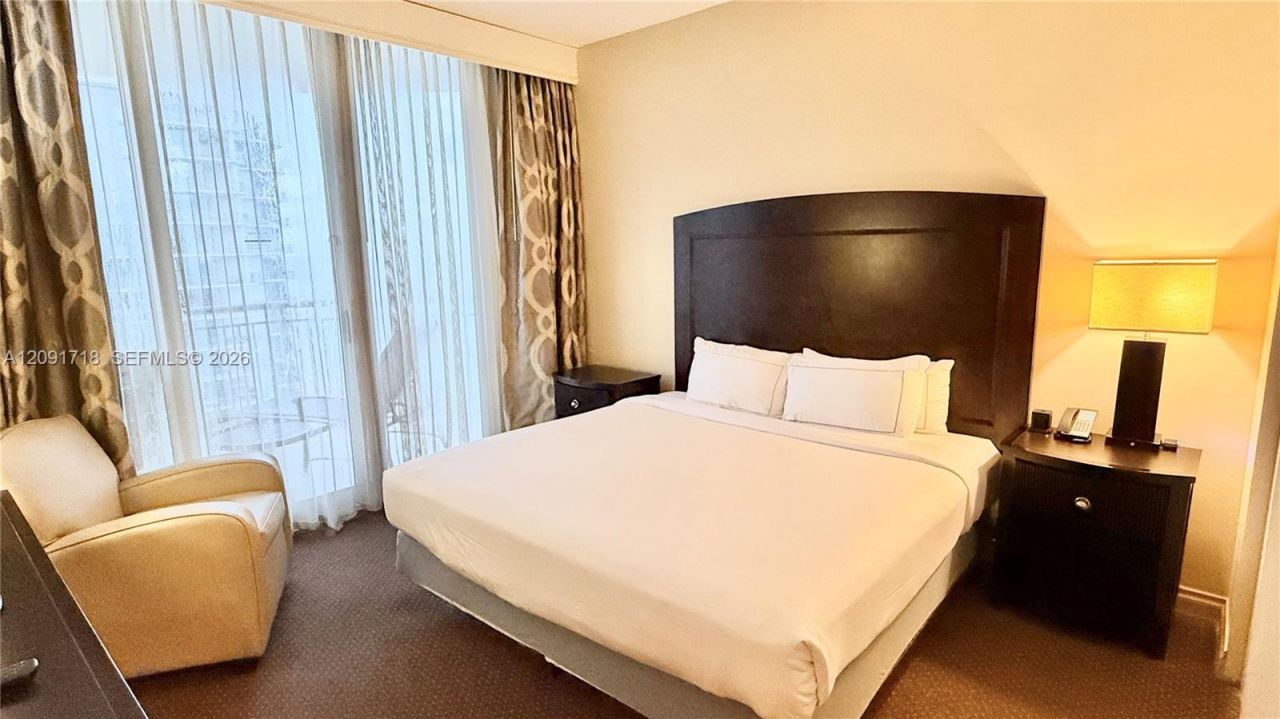17375 Collins Ave , Unit 2607, Sunny Isles Beach, FL 33160 Photo