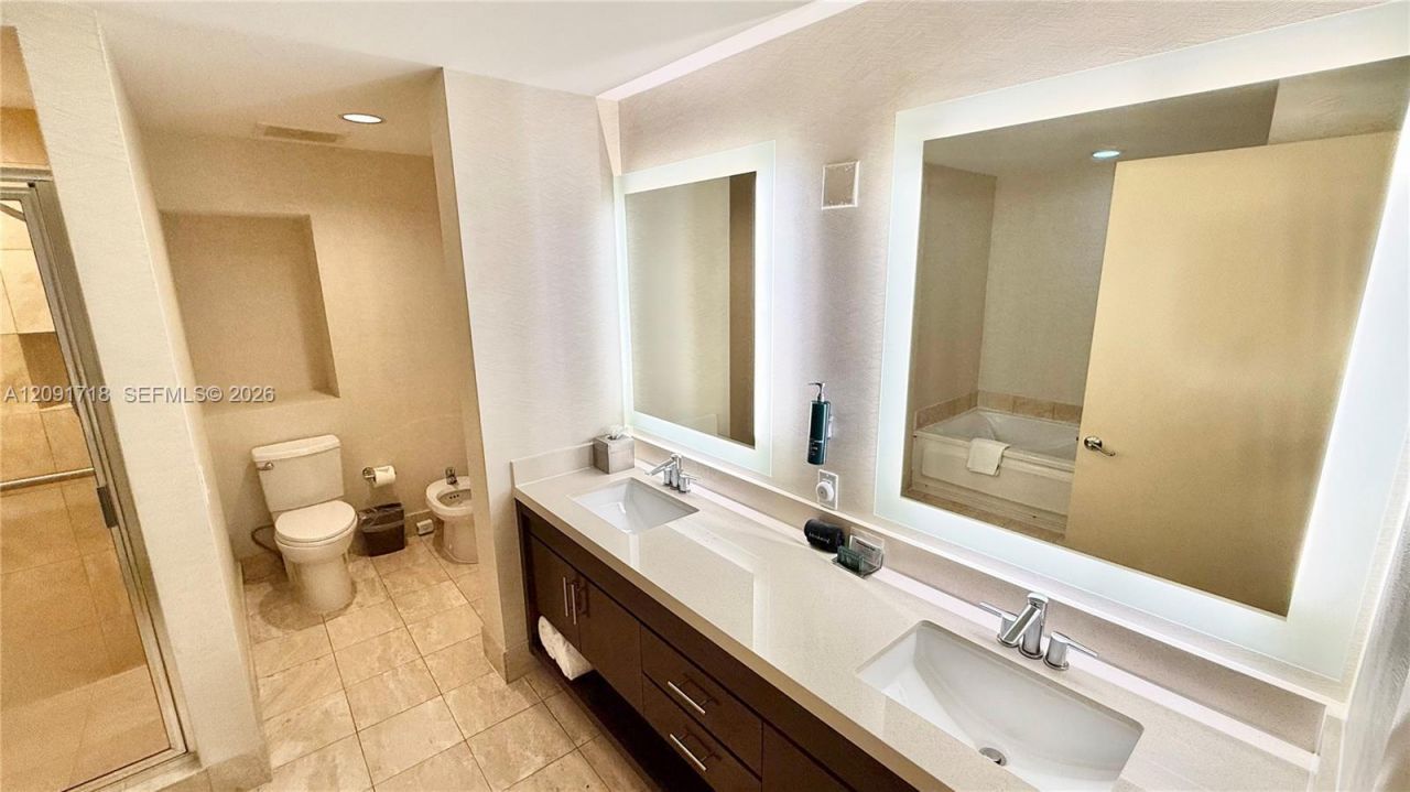 17375 Collins Ave , Unit 2607, Sunny Isles Beach, FL 33160 Photo