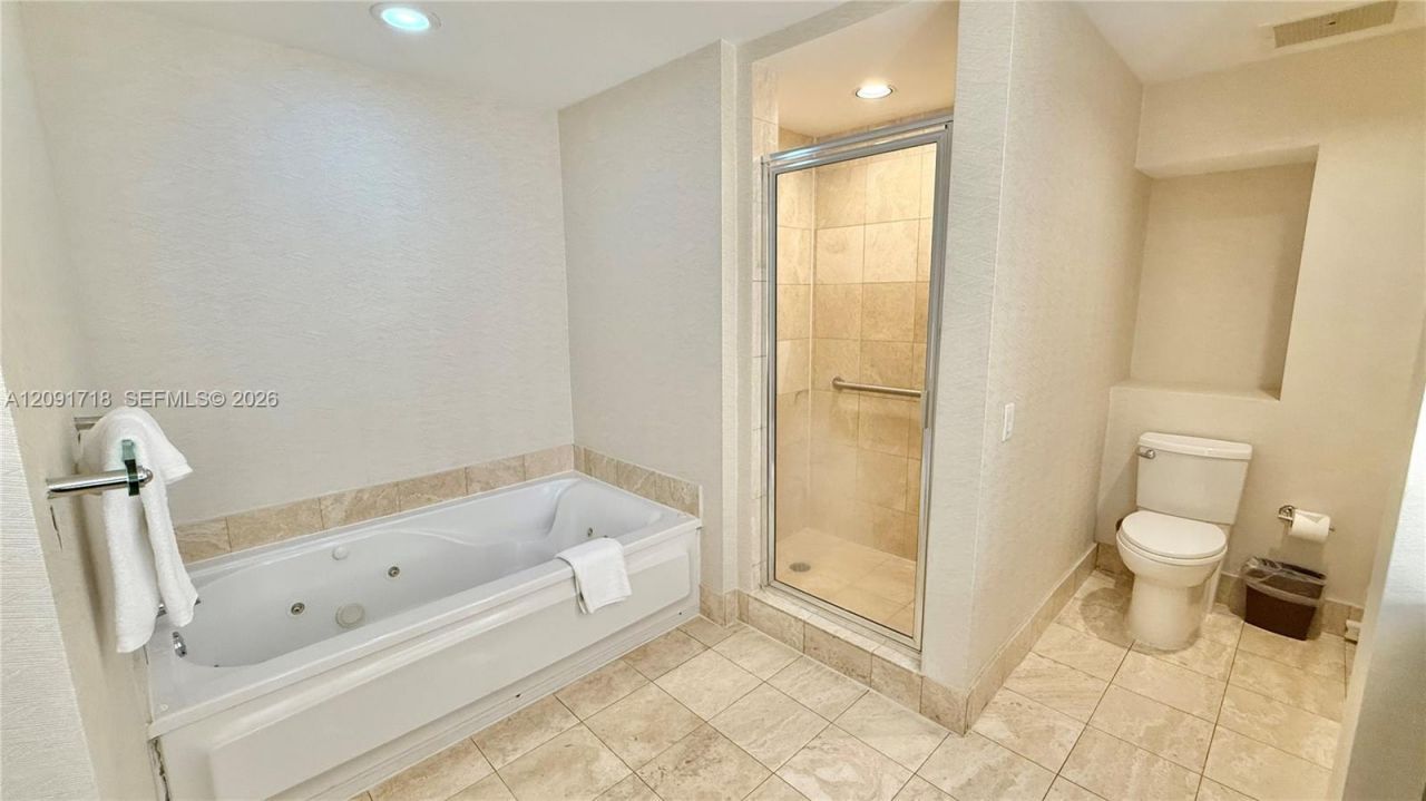 17375 Collins Ave , Unit 2607, Sunny Isles Beach, FL 33160 Photo