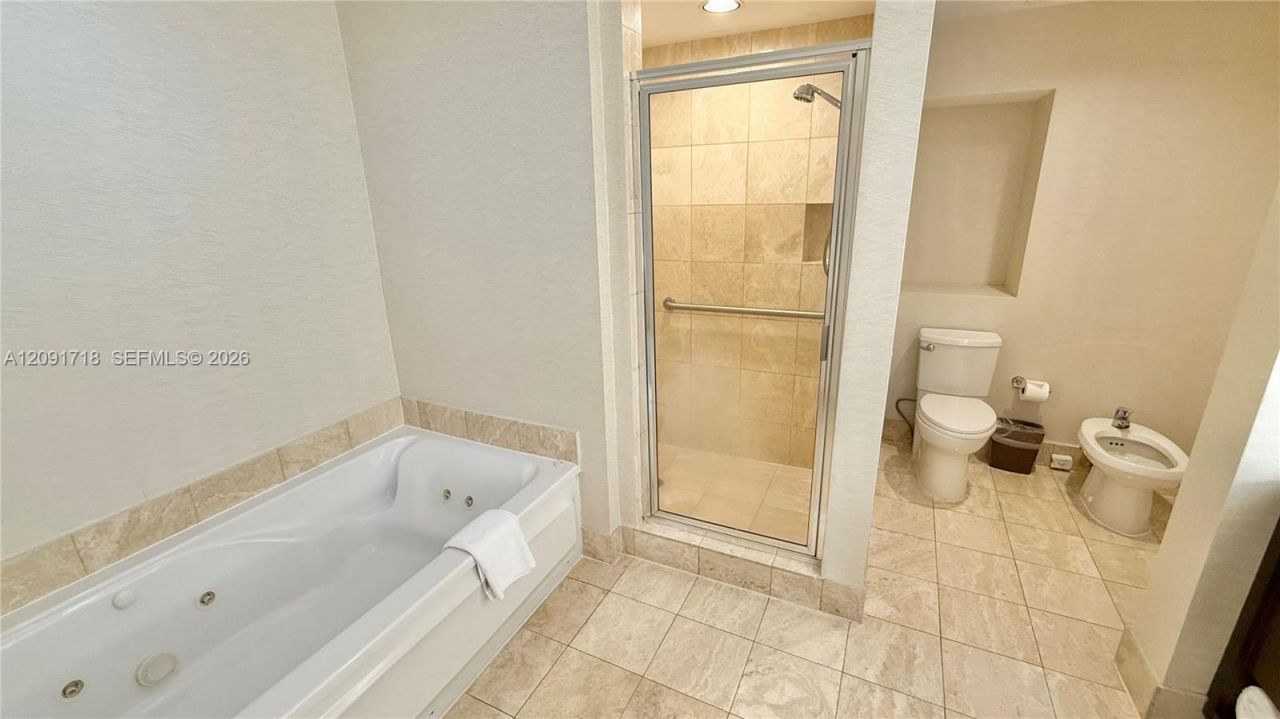 17375 Collins Ave , Unit 2607, Sunny Isles Beach, FL 33160 Photo