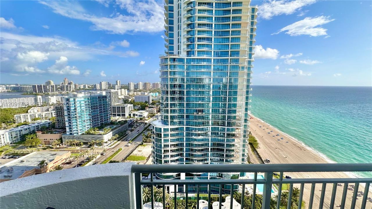 17375 Collins Ave , Unit 2607, Sunny Isles Beach, FL 33160 Photo