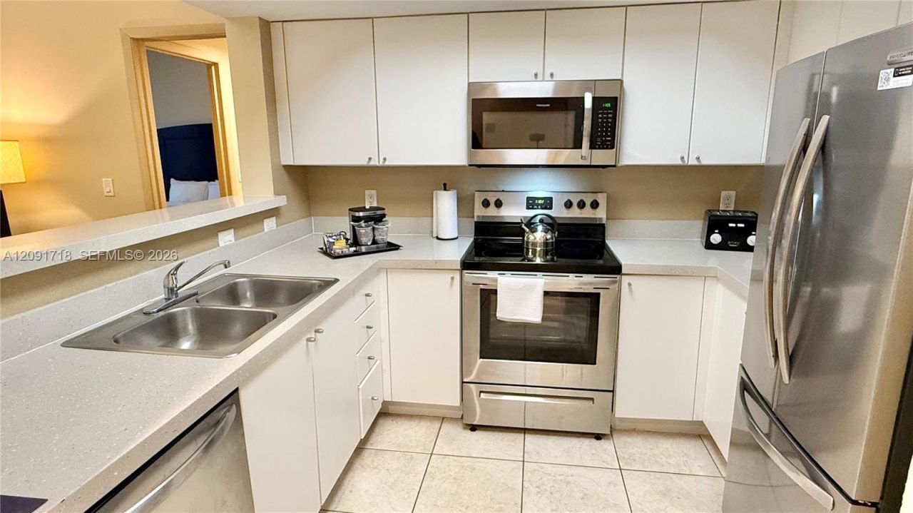 17375 Collins Ave , Unit 2607, Sunny Isles Beach, FL 33160 Photo